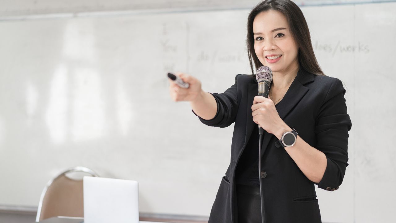 Spoken English Classes in Batla House